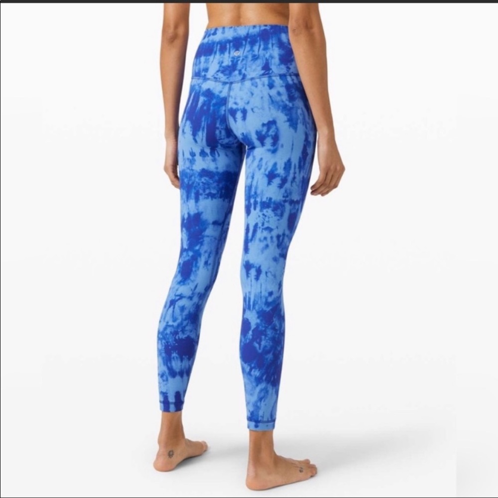 Lululemon blue dye leggings